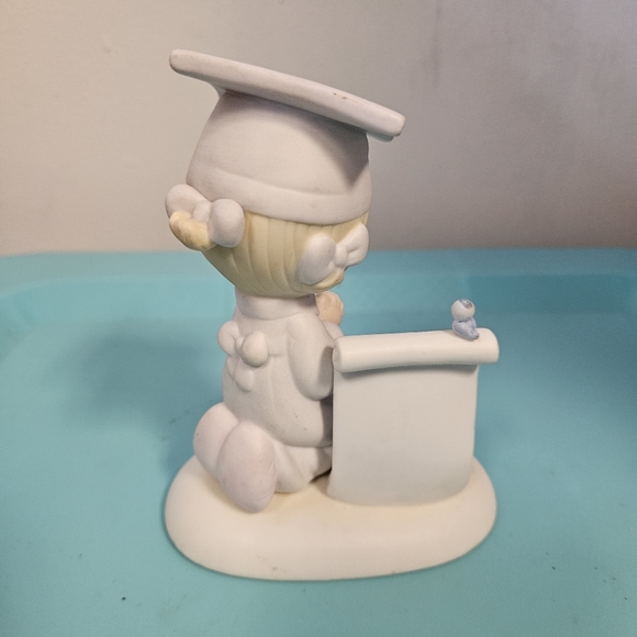 Vintage and Rare 1982 Seek Ye the Lord Graduation Precious Moments Figur… - Picture 5 of 6